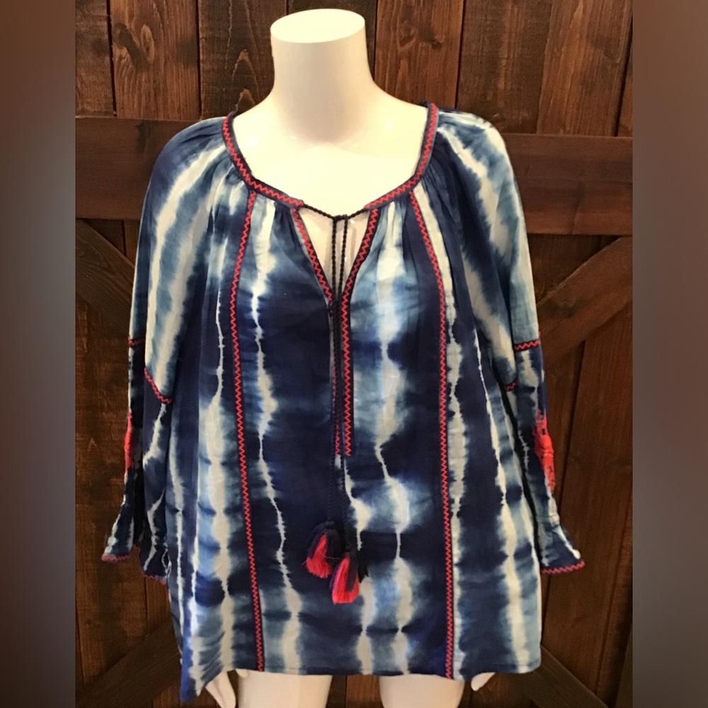 Chico's Navy and White Tie-Dye 3/4 sleeve Tunic with Red Embroidery
